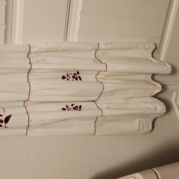 Maxi dress hand embroidered - Picture 3 of 7